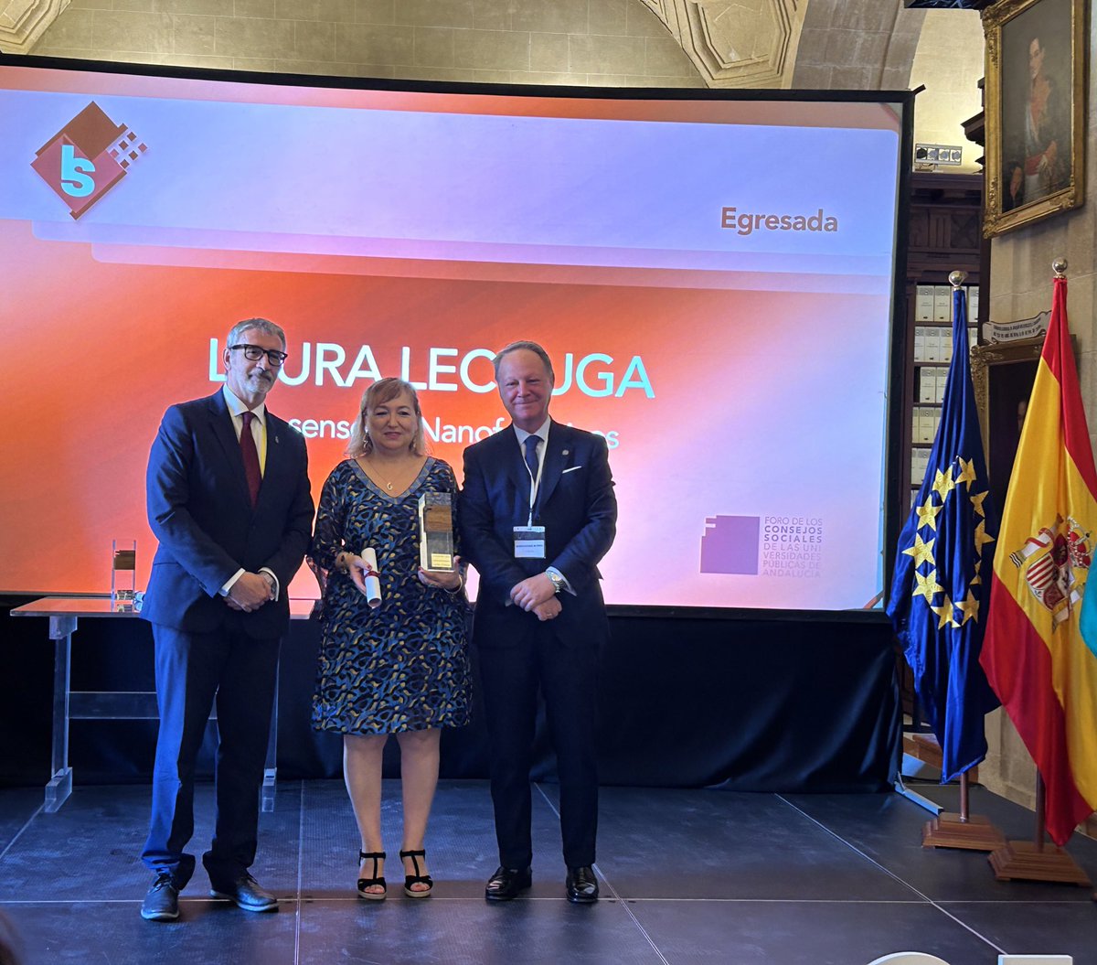 Foro Consejos Sociales (@forocsa) on Twitter photo "🏆 #PremiosImplicaciónSocial23 “egresada” para <a href="/Sla27para/">Laura M. Lechuga Gom</a>
✅ Por ser un ejemplo de colaboración entre la #universidad y la #sociedad
📸Laura Lechuga, profesora de Investigación del <a href="/CSIC/">CSIC</a>
📸Fco. Piniella, Rector de <a href="/univcadiz/">Universidad de Cádiz</a>
📸Fco. Vañó Pte. Consejo Social de <a href="/ujaen/">Universidad de Jaén</a> "🏆 #PremiosImplicaciónSocial23 “egresada” para <a href="/Sla27para/">Laura M. Lechuga Gom</a>
✅ Por ser un ejemplo de colaboración entre la #universidad y la #sociedad
📸Laura Lechuga, profesora de Investigación del <a href="/CSIC/">CSIC</a>
📸Fco. Piniella, Rector de <a href="/univcadiz/">Universidad de Cádiz</a>
📸Fco. Vañó Pte. Consejo Social de <a href="/ujaen/">Universidad de Jaén</a>