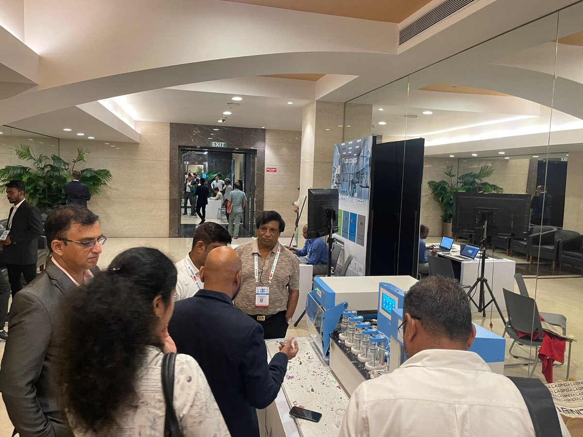 Laipl's tweet photo. Labindia Analytical proudly announces the launch of USP Apparatus 4 at Disso India 2023 organized by the Society for Pharmaceutical Dissolution Science (SPDS) presided by Dr. Rupesh Kelaskar from FDC
#labindia #USP #Apparatus #Apparatus4 #dissoindia #lab #FDC #productlaunch https://t.co/p8bIZwQClu
