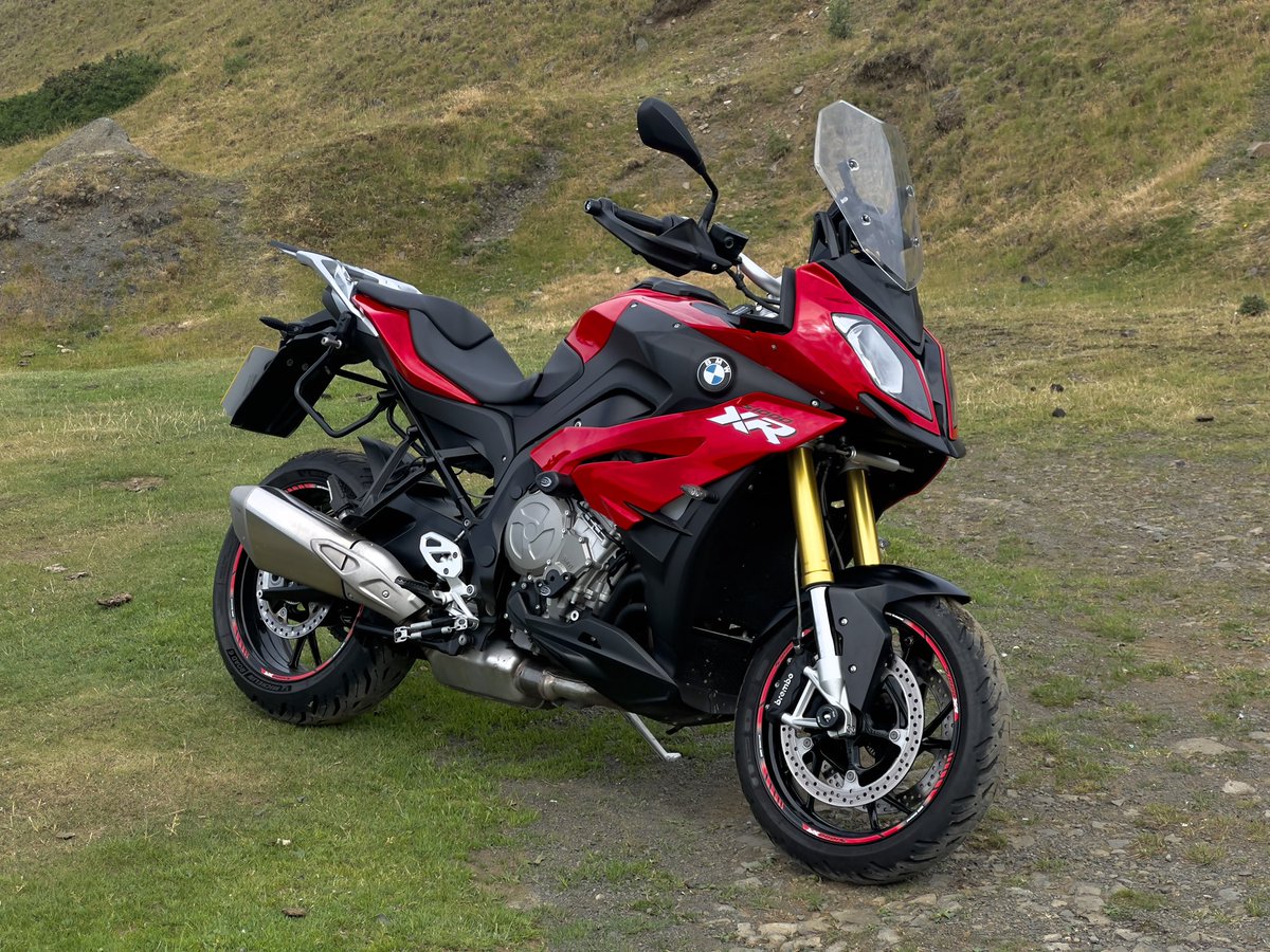 Ma77Moto's tweet photo. What a machine. @BMWMotorrad  👏🏻 #s1000xr https://t.co/Ne5CXWPtpM