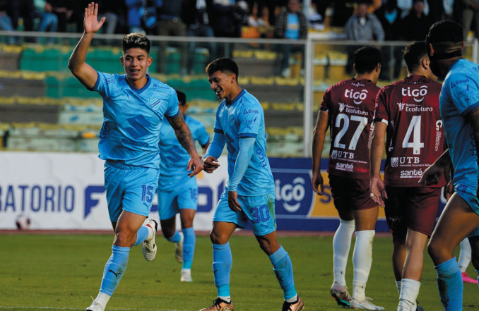 BoliviaLive's tweet photo. Bolívar golea a Real y Oriente cae ante Wilstermann https://t.co/7gSEGgLWQu https://t.co/vQWyd1r3DW