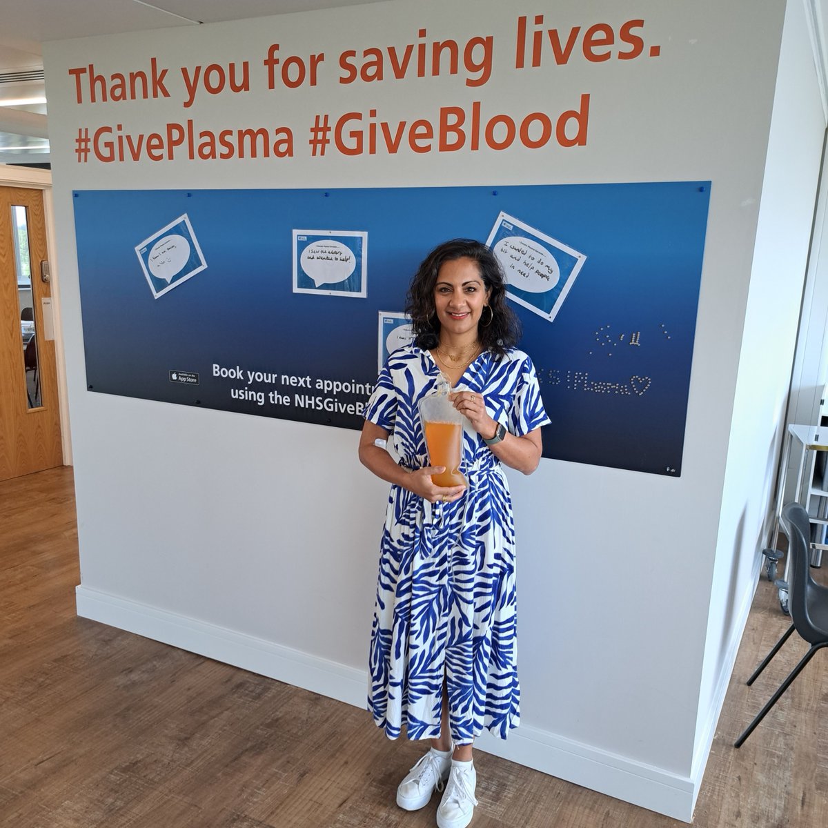 GiveBloodNHS's tweet photo. Special thanks to @soniasodha for being the #GivingType and donating plasma recently at our Twickenham Donor Centre. 💙

Immunoglobulin, the medicine made from plasma, is used to treat more than 50 rare diseases and disorders.

Register interest ➡️ https://t.co/O9dzp0Qn5d https://t.co/Ijs3ErR4bO