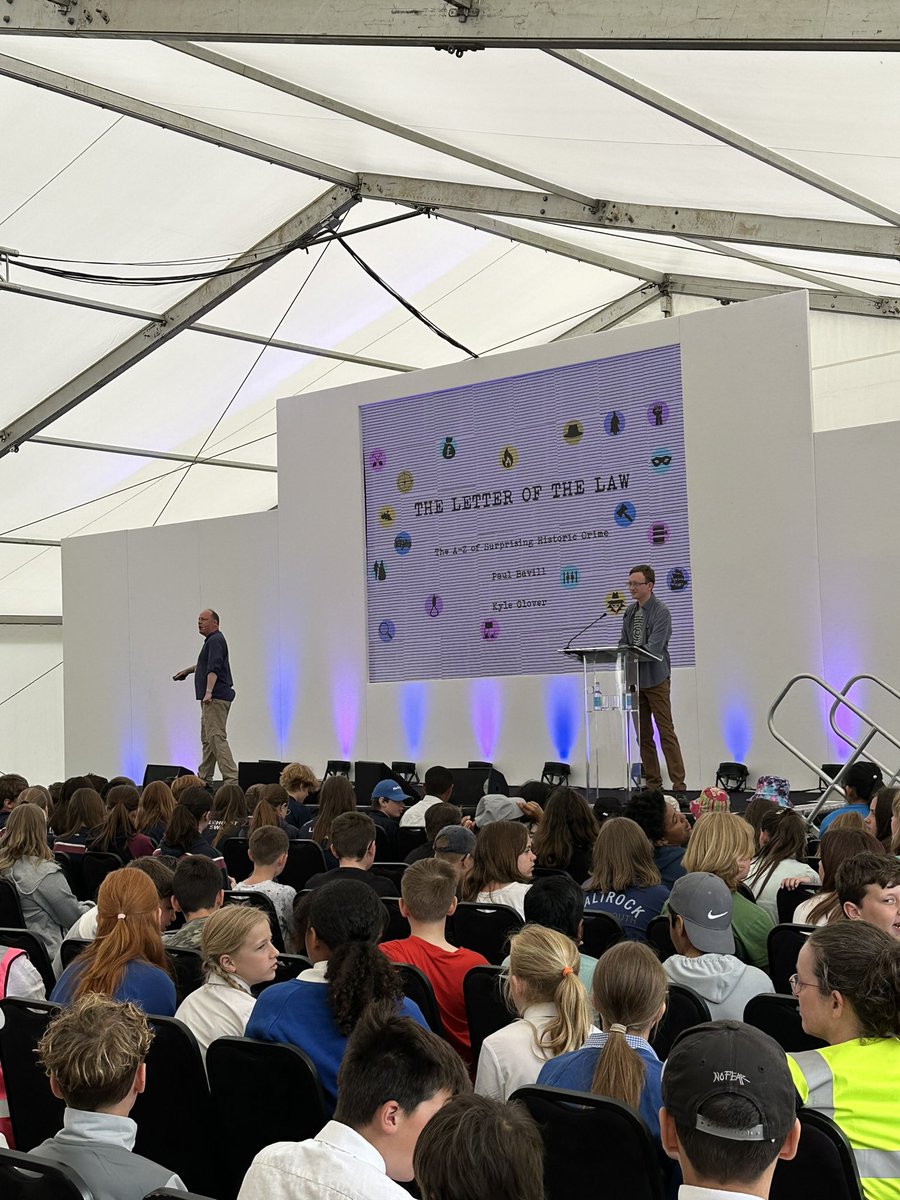 Second talk in the Hiscox tent this morning is @PaulBavill and @KyleGHistory discussing historic crime. Lots of participation from the audience picking out letters to cover the whole A-Z ! #cvhf #amazinghistory