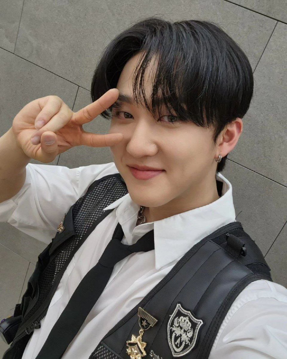 StrayKids__UA's tweet photo. 📸| Оновлення в Instagram realstraykids:
.
.
БініCore><
#straykids #stay #🐖🐇 #MuCoremc
.
.
#instayUpdate #StrayKidsUkraine #Changbin #스트레이키즈 #СтрейКідс https://t.co/QwcoqaHXCS