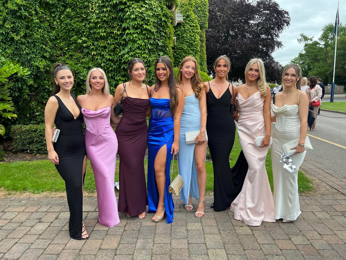 KirkhamGrammar's tweet photo. A selection of photographs from Friday night's @KirkhamGrammar Sixth Form Masquerade Ball are now available to view on our Flickr page at: https://t.co/69WF6D7yV5 #SixthFormBall https://t.co/QATgibLzz8