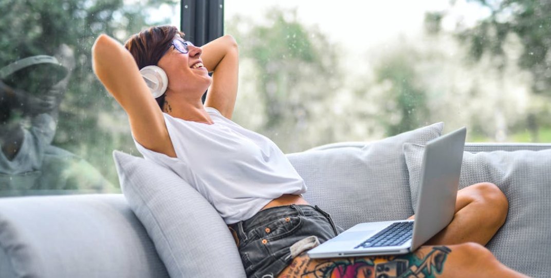 veritonic's tweet image. Proud to be empowering brands with unprecedented measurement of audio and podcast consumption on YouTube - learn more: hubs.la/Q01VM8_80