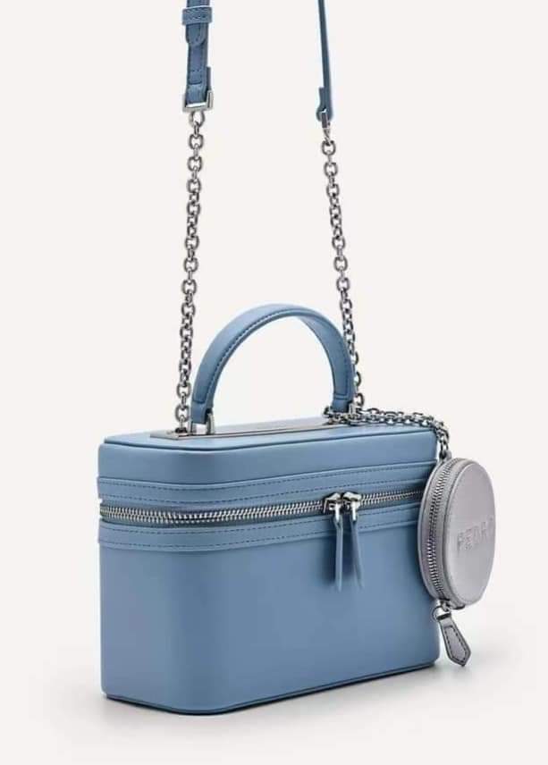 Catalogo360's tweet photo. P E D R O✨️ 👜
• Size : 8" ( L ) x 6" ( H )
• Factory Pull out Bags and wallet

Happy Shopping🛒

@Catalogo360 #onlineseller #legitseller #bagseller #onlineshopping https://t.co/l6REnz0kX9