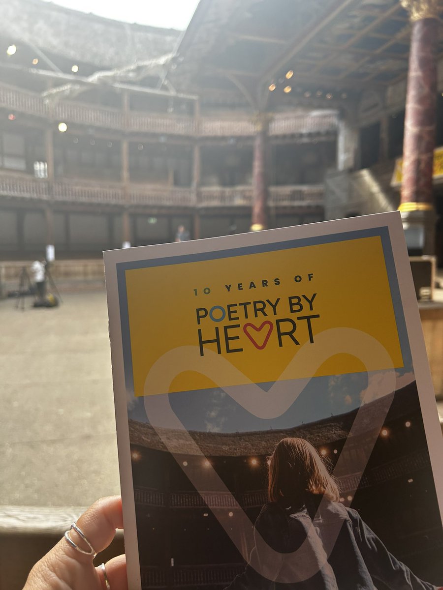 J9Librarian's tweet photo. @poetrybyheart @The_Globe Incredible performances so far…looking forward to @WestBromCA chance to take the stage after lunch! https://t.co/AM1SUmv2Xc