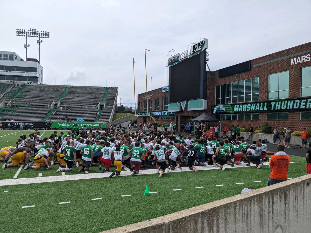 Had a great time at the Marshall camp yesterday. Thank you to all the coaches, staff, and players for putting on a great camp! @HerdFB @marshallu