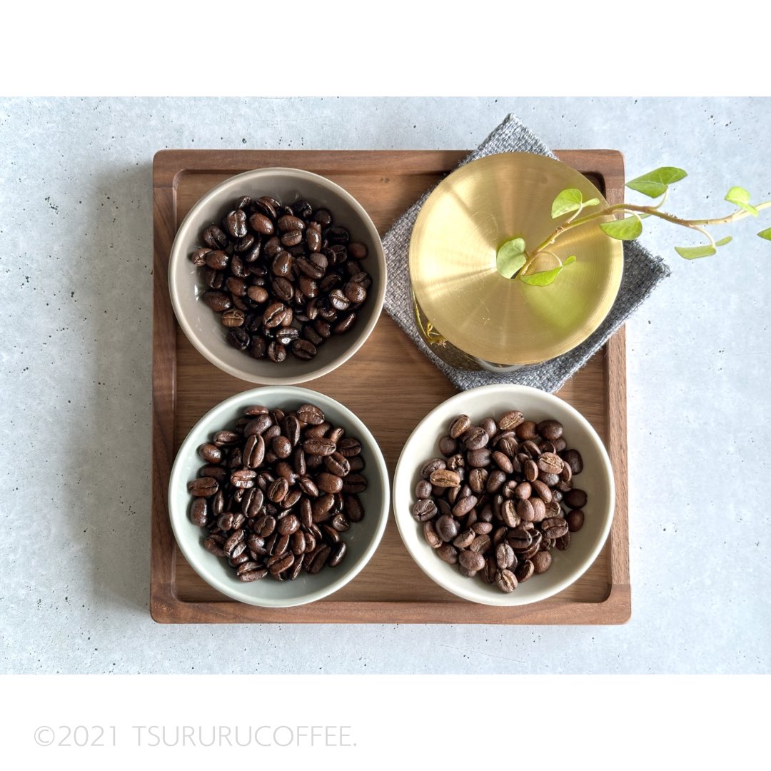 tsururucoffee's tweet photo. つるるブレンドセット如何ですか？
〜7／末まで　エコバッグプレゼント中🎁

#コーヒー　#コーヒー好き　#ブレンドコーヒー https://t.co/jAytLcPRE1