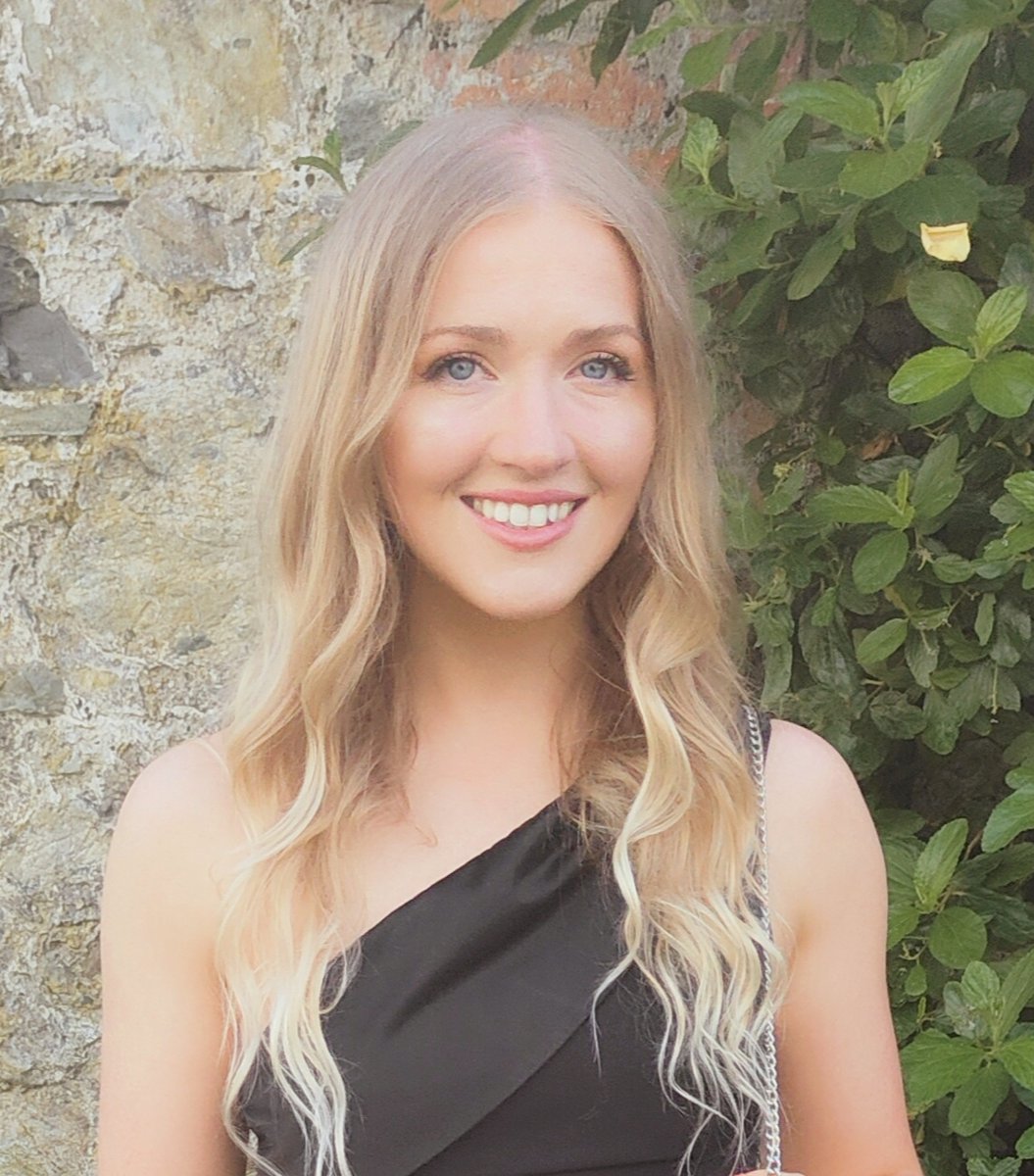 UlsterUni's tweet photo. Join us in congratulating Caoimhe McKay on winning the prestigious Neuberger Prize, which celebrates students of proven excellence and awards them the opportunity to integrate with @lincolnsinn during the final year of their qualifying law degree ⚖️

#WeAreUU | @UlsterUniSchLaw https://t.co/b2vx4Lgviq