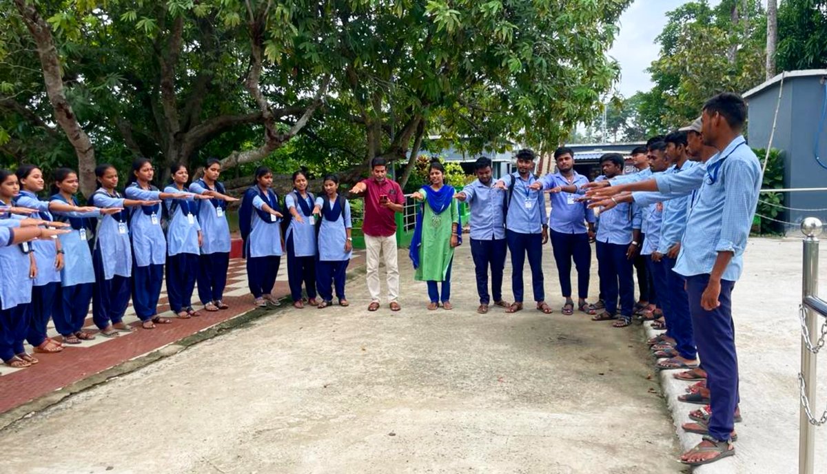 SNC_Rajkanika's tweet photo. “People first: stop stigma and discrimination, strengthen prevention.” Let's Pledge.
#internationaldurgsabuseday
Day against Drug Abuse and Illicit Trafficking. #NSSwing #SNC https://t.co/QCnnBrgZhc