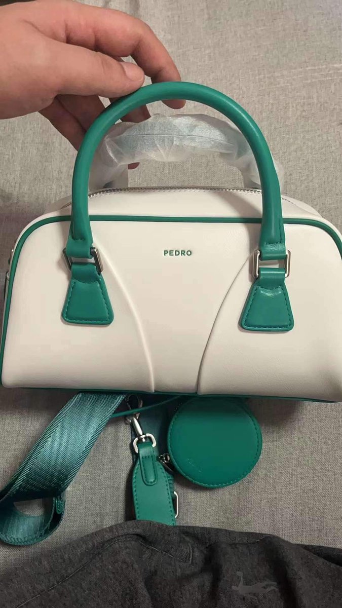 Catalogo360's tweet photo. CHARLES &amp; KEITH 👜
• Factory Pull out Bags and wallet
• Includes : Tag, Dustbag &amp; Paperbag.

Happy Shopping🛒

#OnlineShop #legitseller #bagseller #onlinestore #fypシ #smallbusiness https://t.co/4K1RRxrtQi