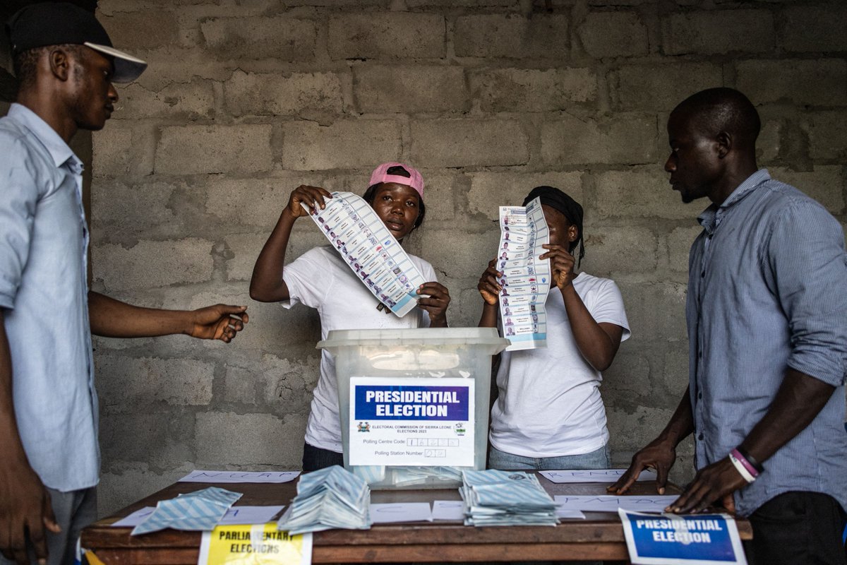 Counting is continuing, two days after the general election in Sierra Leone. It's not clear who is leading in the presidential race between President Julius Maada Bio and his main contender Samura Kamara, although both sides are claiming victory.

bbc.in/44hB4bN