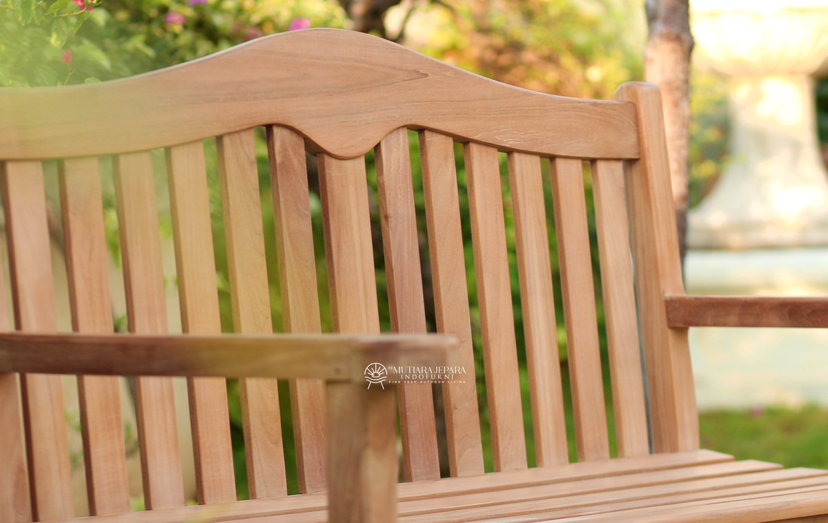 MutiaraTeakID's tweet photo. There is no better way to relax in your garden or in any public space than with a beautiful and comfortable quality teak bench.

#teakbench #teak #teakfurniture #outdoorliving #teakwood #outdoordecor #outdoorlivingspace #patiofurniture #patio #outdoorfurniture #gardenfurniture https://t.co/HLWOkR7ssT