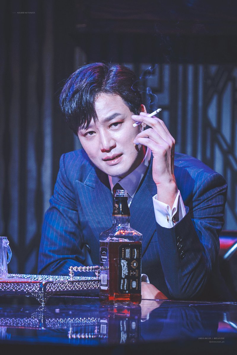 230622 뮤지컬 비스티 스페셜 커튼콜
[ 마담은 알아 ]

"니들 눈엔 내가 보이니 내 눈엔 니들이 보여"

#김종구