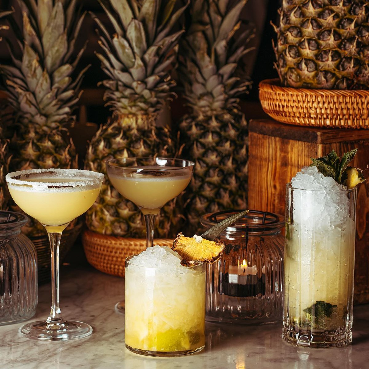 During #SohoBeatsNEats, delve into the new dishes on the menu at <a href="/Hovarda_London/">Hovarda</a> on #RupertStreet as well as enjoy their ‘Fruit of The Season’ drinks with DJ entertainment all night long 🎶🍸

🔗 Head over to Thisissoho.co.uk for more B&amp;E offers!