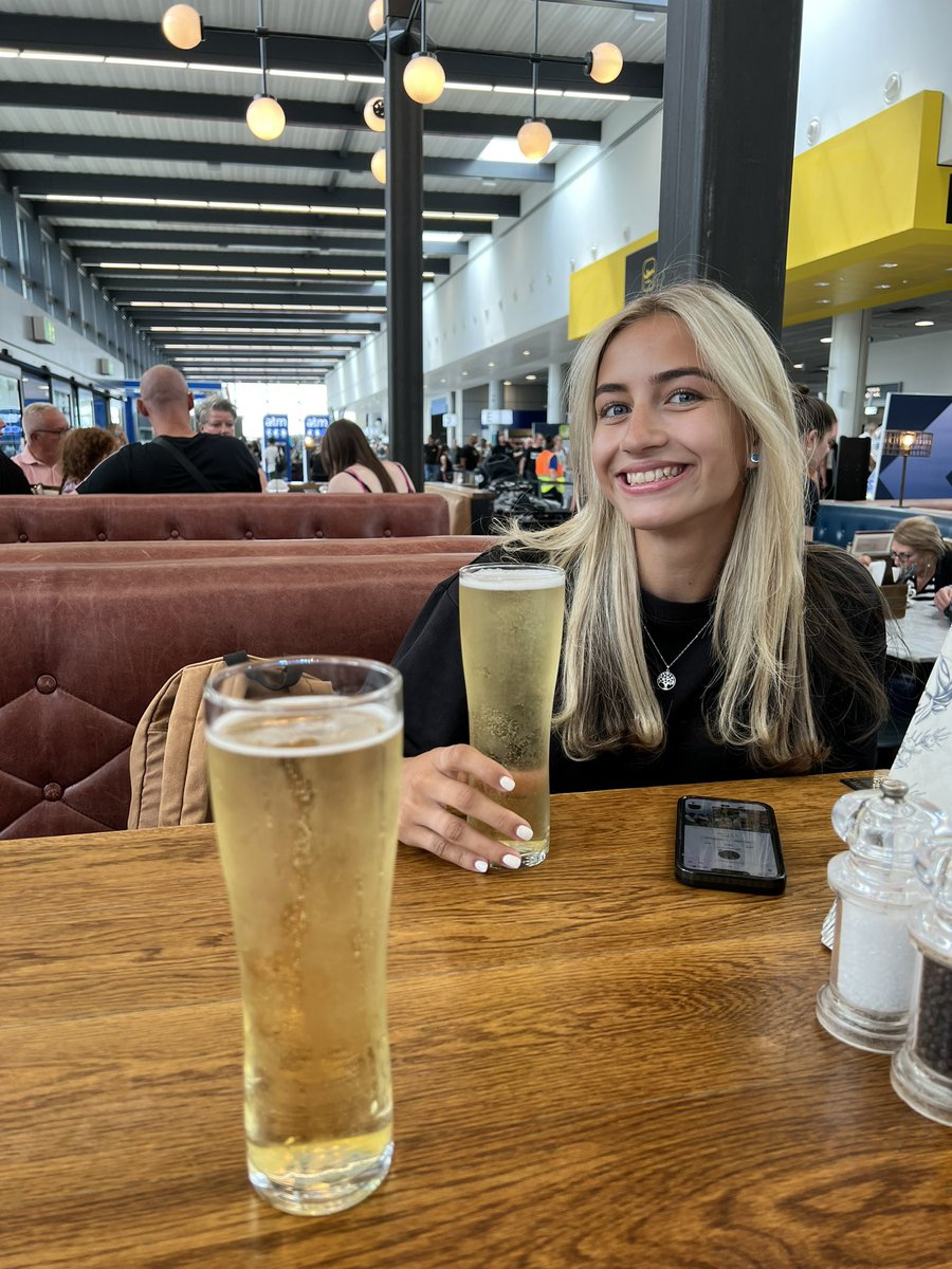 Let’s have it 🍻🇹🇷✈️ @gracelunn2 #PUSB