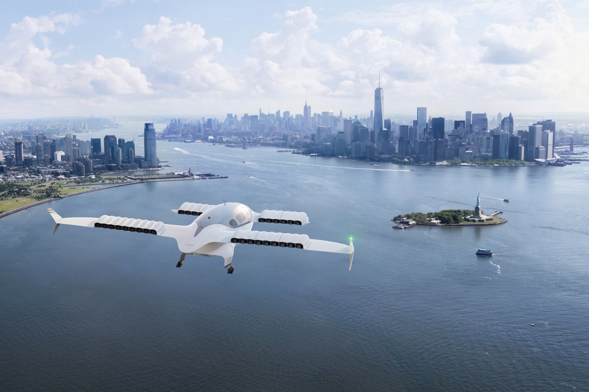 We're pleased to report that we've received the FAA G-1 Certification Basis making Lilium the only eVTOL manufacturer with EASA and FAA certification basis for a powered lift eVTOL aircraft. 🛫
Upwards and onwards!
#Lilium #eVTOL 
lilium.com/newsroom-detai…