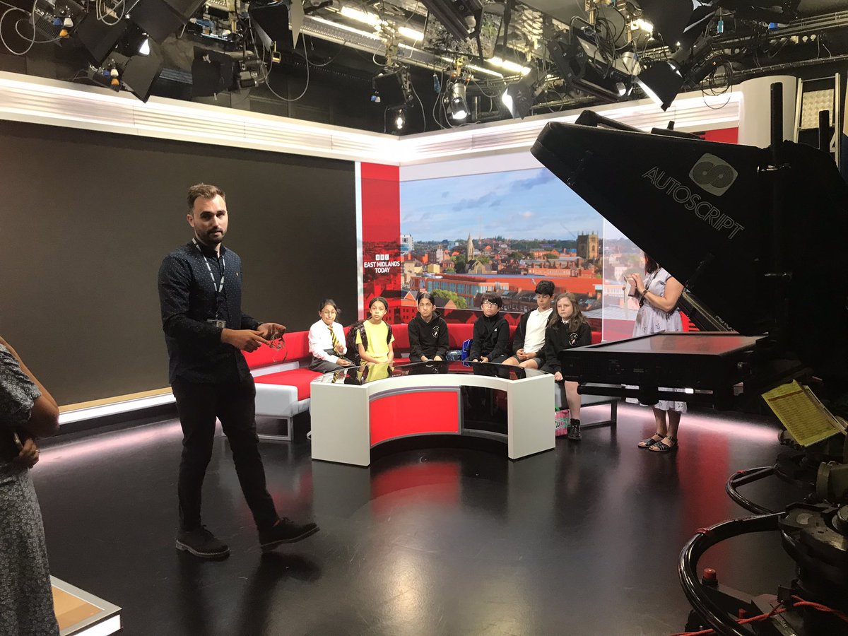 Y6_Parkdale's tweet photo. Thank you so much @BBCNottingham for hosting a team of pupils to experience media &amp; record some sound bites as part of our Community Action Week project for @HopeNottingham  @parkdalecarlton @TransformTrust #ParkdaleDigitalJourney https://t.co/ArT53dDd3L