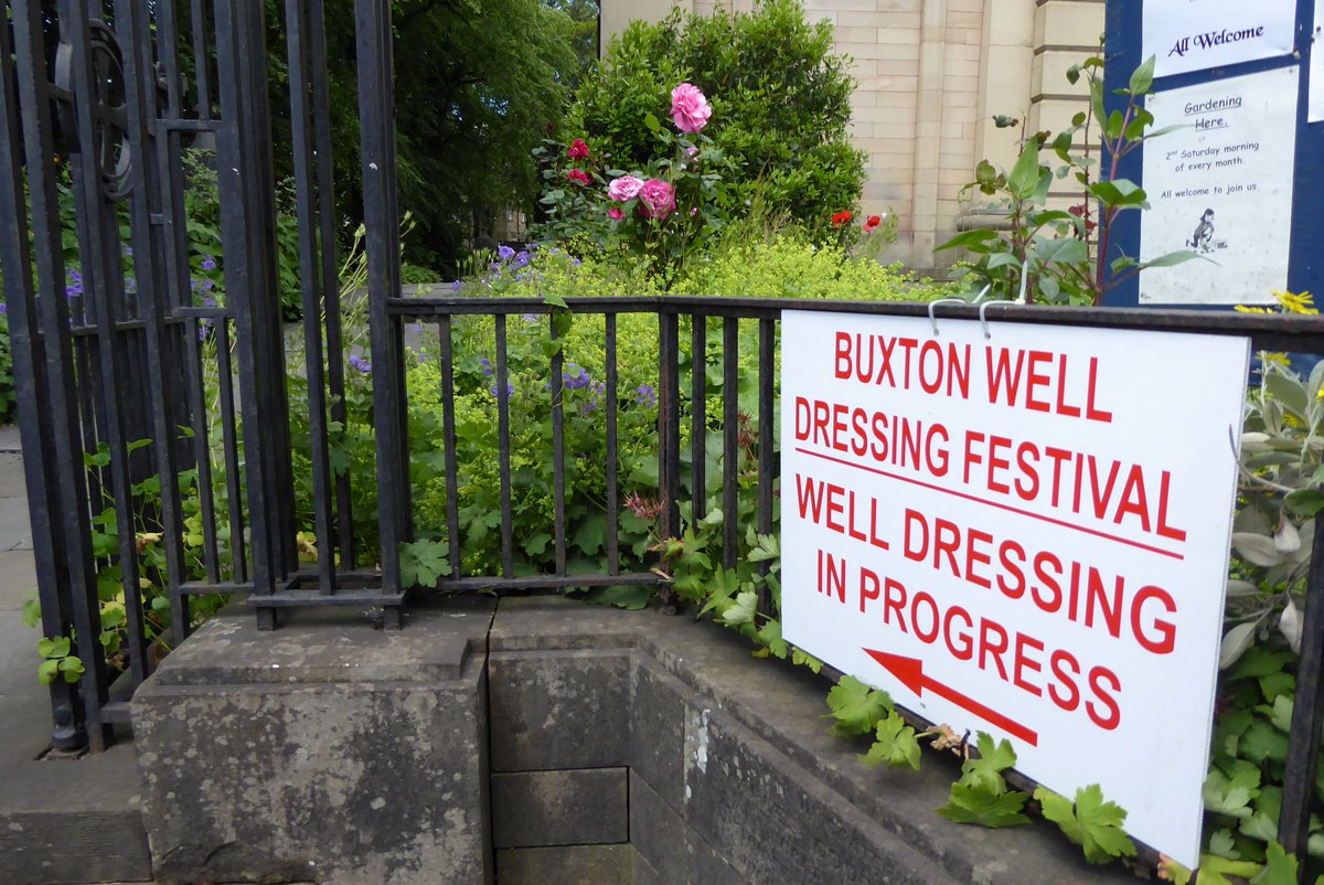 We have some extra special tram tours coming up later this week! 

Find out how we're getting involved with the Buxton Well Dressing Festival on our blog at discoverbuxton.co.uk/buxton-well-dr…

⛱️

#Buxton #BuxtonFestival #welldressing #PeakDistrict #Derbyshire #guidedtours #DiscoverBuxton