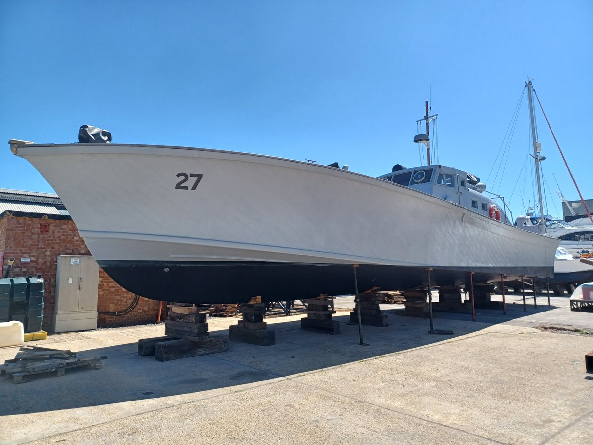 Great to have a historic neighbour for our #sailtraining vessel @BoatHouse_4 @FemConstruct she is even more impressive out of the water @NatHistShips