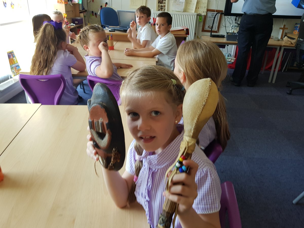 Emmaus_School's tweet photo. #EmmausYearTwo had an exciting afternoon with Dr. Hill, an archaeologist who visited to teach them about the Stone Age. It was fantastic opportunity to hold ancient artefacts! https://t.co/1S2KDrwlQ9