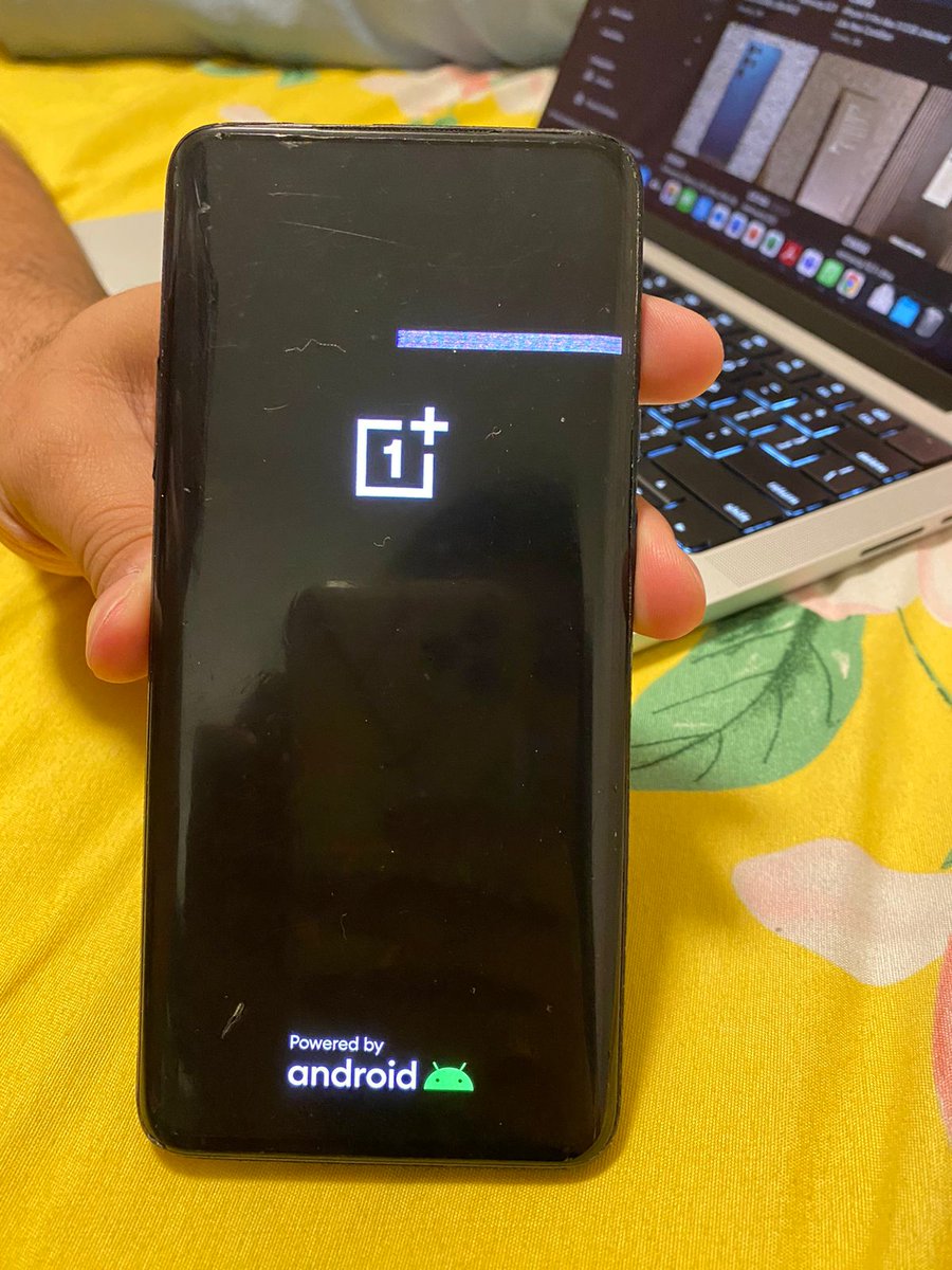 isabat09's tweet image. @OnePlus_USA Hi My Oneplus 7 Pro is stuck at this red lighting bolt. This happened after the Android 12 Update. This is a similar issue in Oppo devices. Please help resolve this issue. #Oneplus #Oneplus7Pro #OPPO