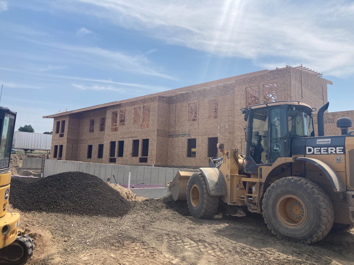 LMC_Con's tweet image. From plumbing and electrical work to framing and detention piping, we couldn’t be more excited about the progress taking place in Pendleton at South Hill Commons!

#BuildingCommunities
#ProgressPhoto
#Housing