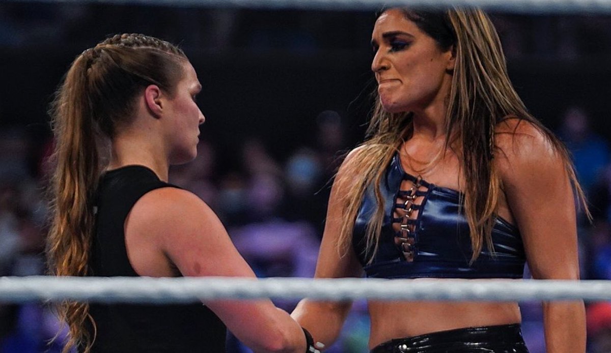 Ronda Rousey Vs Raquel is set for #WWERaw tonight