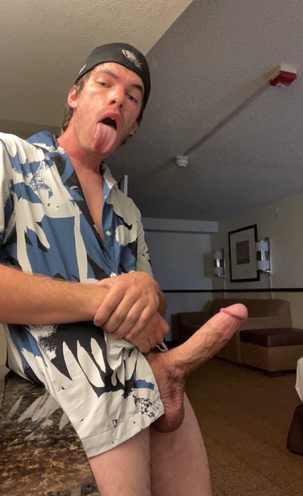 jm ✈️ NYC tweet media