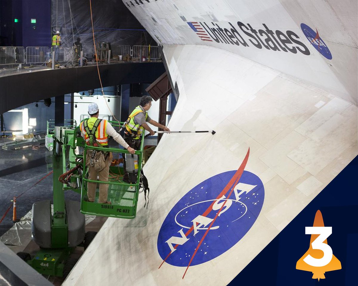 - "Tu tarea, si decides aceptarla, es limpiar cada uno de los paneles del Atlantis, tu sueld.."
- "¿Dónde firmo?"