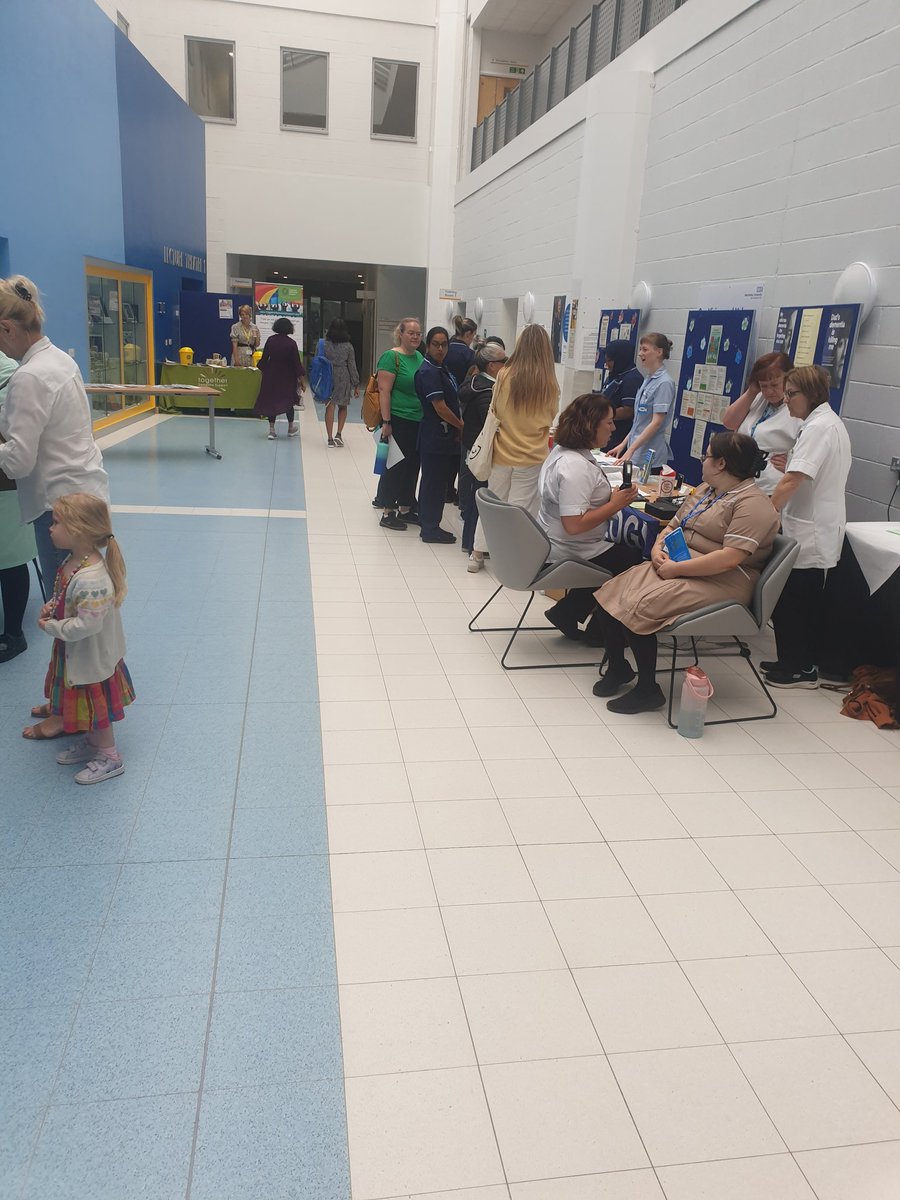 WTWADementia's tweet image. Thank You @2getherDementia for coming to @WythenshaweHosp speeches from people Living with Dementia and Carers. Thank you @FallsWtwa @WTWAeducation @AltrinchamOpd @macmillancancer and audiology from @WithingtonHosp for supporting us with stands and all staff who attended