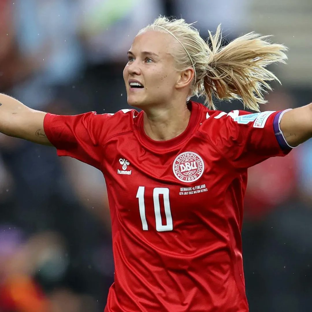 🇩🇰 DENMARK 🇩🇰

Harder was once the most expensive female player in the game and being considered one of the best footballers in the world, she will be hoping to make an impact for Denmark at the Women's World Cup. 

#GoalsideUK 

#womensworldcup #womensfootball #pernilleharder