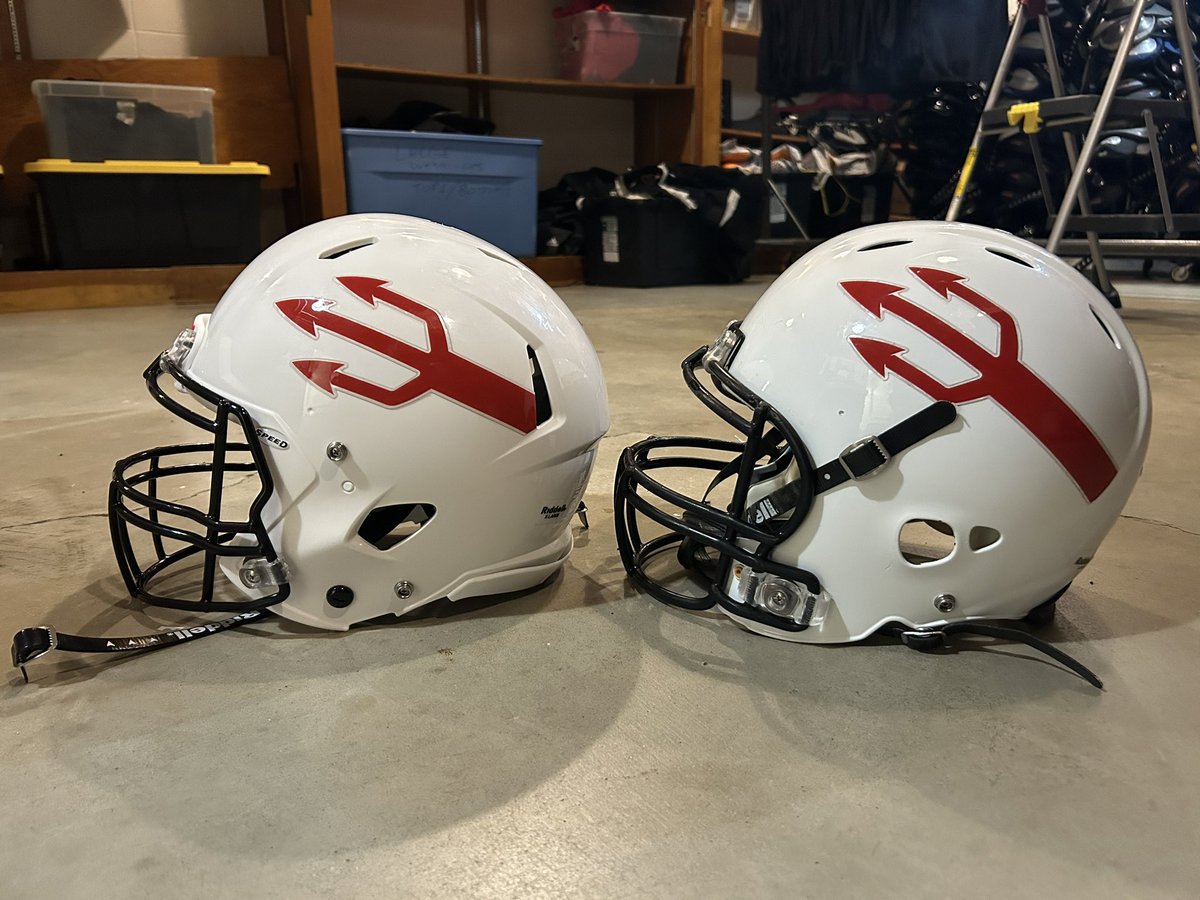 A new era of East football = a new look for our middle school and high school helmets. 8th graders will rock the new white helmets this year! Go Washington &amp; Go East!