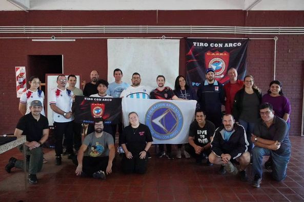 🎯 La actividad está orientado a formar al profesional encargado de inculcar la pasión por el tiro con arco en las personas que se inician en este deporte. 

#ComunidadCapri #ClubCapri #FamiliaCapri #Tiroconarco #ArqueríaCapri