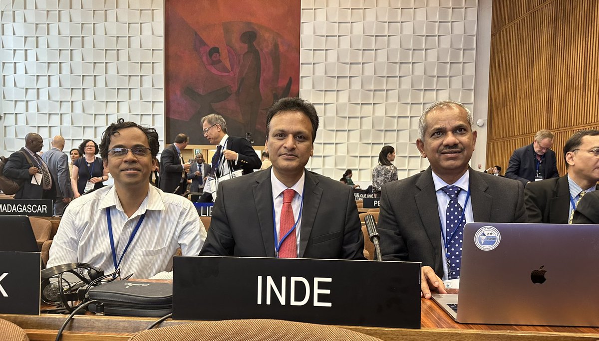 @UNOceanDecade @UNESCO Indian Delegation led by @Ravi_MoES at the @IocUnesco Assembly in Paris during the discussions on #CapacityDevelopment #OceanDataPolicy #IOCINDIO @moesgoi @KirenRijiju @ESSO_INCOIS @RijijuOffice @VishalVSharma7