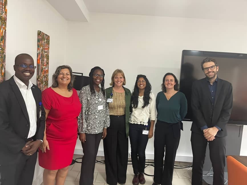 En marge du Mid Term of review for Africa 2023, la Directrice de <a href="/Jveivoire/">JVE Côte d'Ivoire</a> et une délégation de <a href="/GAGGA_Alliance/">GAGGA</a> rencontre l'ambassadrice de Pays bas pour des échanges 👇🏾
m.facebook.com/story.php?stor…
<a href="/FJS/">FJS</a> <a href="/both_ends/">@bothends.bsky.social</a> <a href="/WoMin_Africa/">WoMin African Alliance</a> 
<a href="/ccfd_tsolidaire/">CCFD-Terre Solidaire</a> <a href="/FundAgroecology/">Agroecology Fund</a>