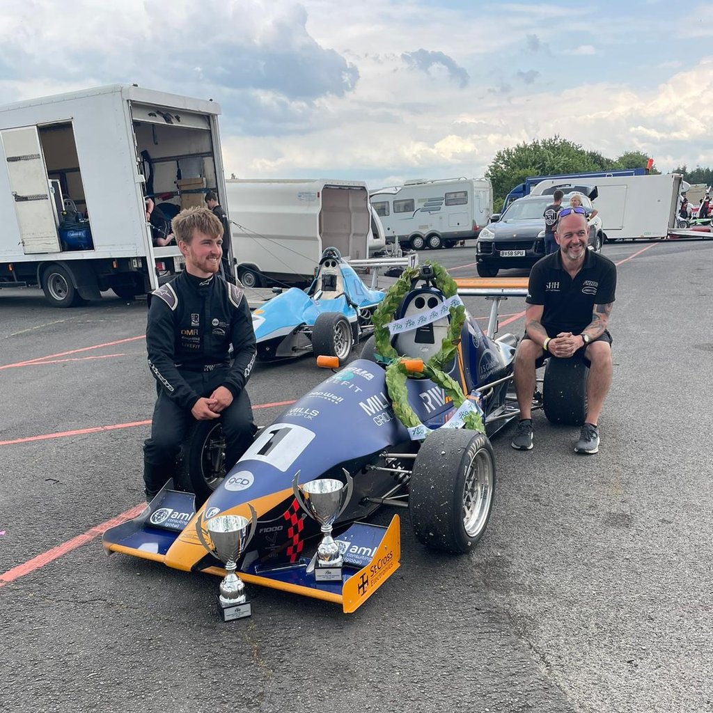 BOUNCE BACK 🏀 After non scores last time out at Brands Hatch with engine issues, <a href="/robwelhamracing/">ROB WELHAM</a> had the best possible recovery at Croft. 

Two wins and a reverse grid P4 plant him firmly back into the <a href="/f1000uk/">F1000 Championship</a> championship mix at the halfway point of the season. #DrivingTalent