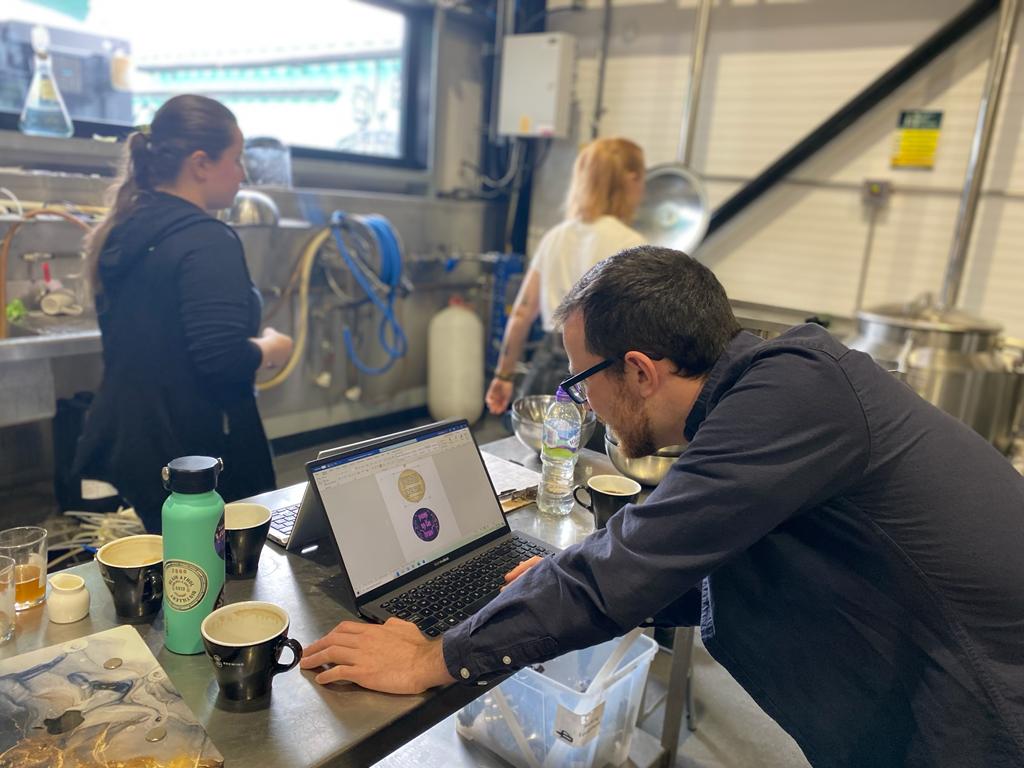 Natural Selection Brewing (@natrlselectbrew) on Twitter photo Meet the 2023 NSB Team Part 3! Today: Doch Dendy - Sales Manager
naturalselectionbrewing.com/2023/06/26/mee…
<a href="/StewartBrewing/">StewartBrewing</a>
<a href="/HeriotWattUni/">Heriot-Watt University</a> Meet the 2023 NSB Team Part 3! Today: Doch Dendy - Sales Manager
naturalselectionbrewing.com/2023/06/26/mee…
<a href="/StewartBrewing/">StewartBrewing</a>
<a href="/HeriotWattUni/">Heriot-Watt University</a>