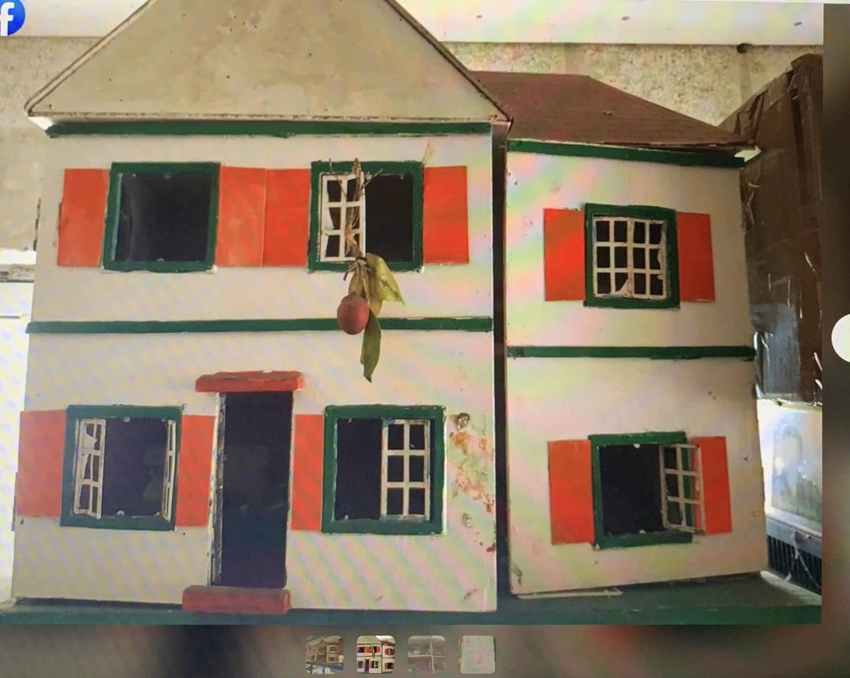 Another antique Triang house saved from the tip
thisoldhouseinwales.blogspot.com/2023/06/triang…

#miniatures #dollshouse #antiquedollshouse #triangtoys