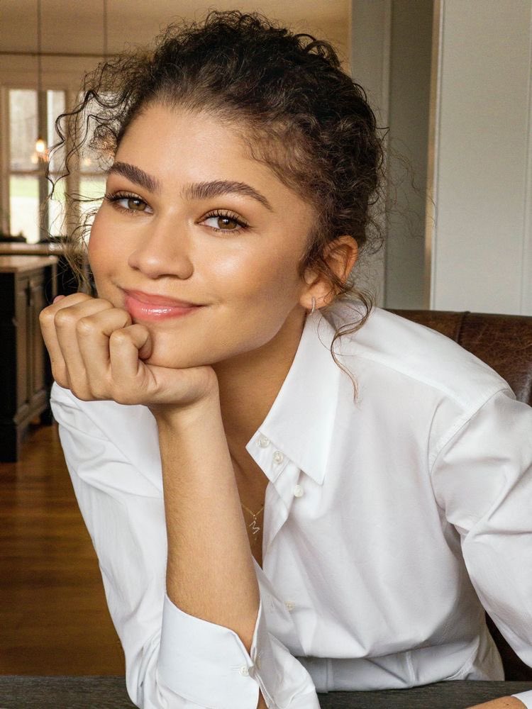 Hi! This is Zendaya speaking. I do #openfollow for fellow western roleplayer bcs, well, I’m new here. Hit the retweet button or you can leave a trace in reply. Let’s be friend!