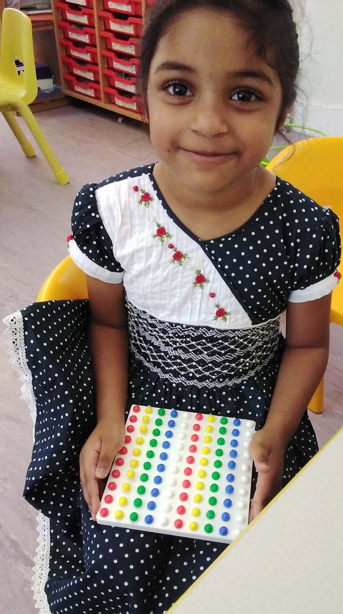 JancettGroup's tweet image. Our Ross Road Gardens nursery, Orange room’s Core Book is ‘Who are you’. They children have been drawing who they are using lots of different colours to be expressive #Pride2023  #corebook #nursery #childcare #earlyyears #jancettcommunityofnurseries