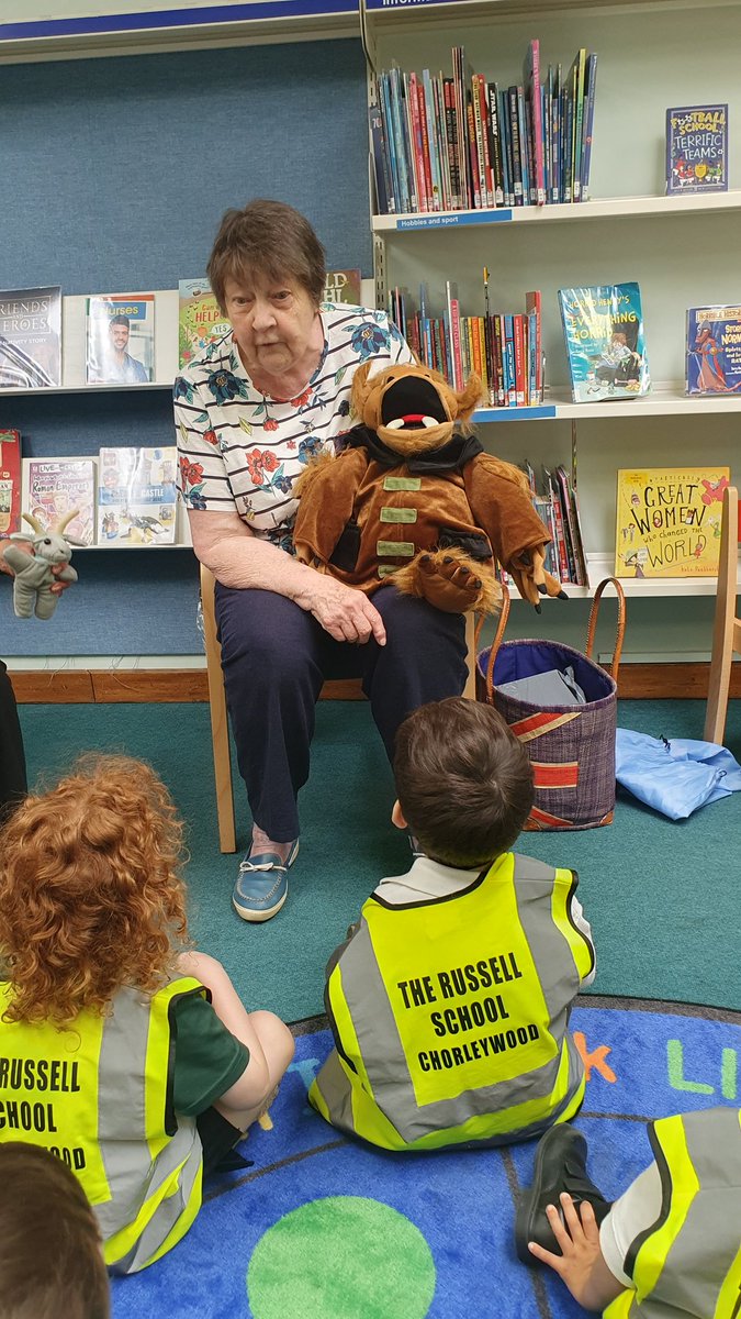 Russell_Primary's tweet image. The Nursery children walked to Chorleywood library this morning and were lucky to have Penny tell us a wonderful story about The three Billy goats gruff. The children have also borrowed a book each to look at back at school. #efys @CWLvolunteers