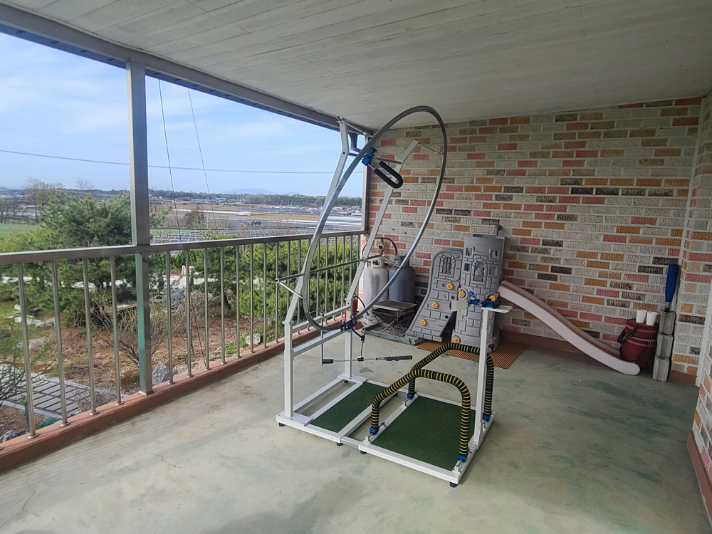 Proswing_Inc's tweet image. 논산 #좌타골퍼 분이 #스윙궤도 #스윙리듬 #스윙밸런스 연습 사무실 2층 #프로스윙머신 설치

proswing.kr
제품문의:1899-6637
#골프스윙머신 제조기업 (주)프로스윙

#골프좌타연습기 #실내골프머신 #골프스윙연습 #골프자세교정기구 #골프스윙궤도연습기 #드라이버스윙기 #아이언스윙기