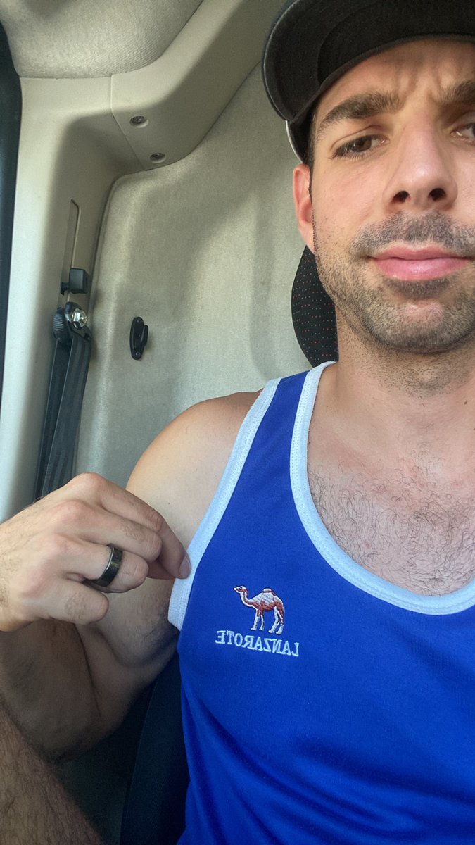 Sergio: “bello ma hai la maglia della Camel?”
La maglia della Camel: