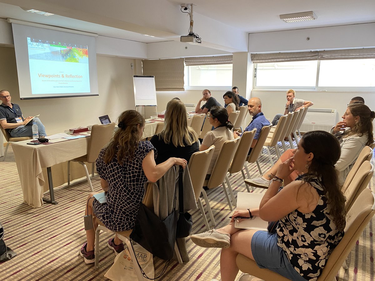 EmilianaMurgia's tweet image. Not an easy task to wrap up @HAAPIE_workshop with such interesting and different presentation, but @RecSysMare did it in a terrific way! @UMAPconf @DrCh0le @MiguelPortaz @j_neidhardt @irinanalis