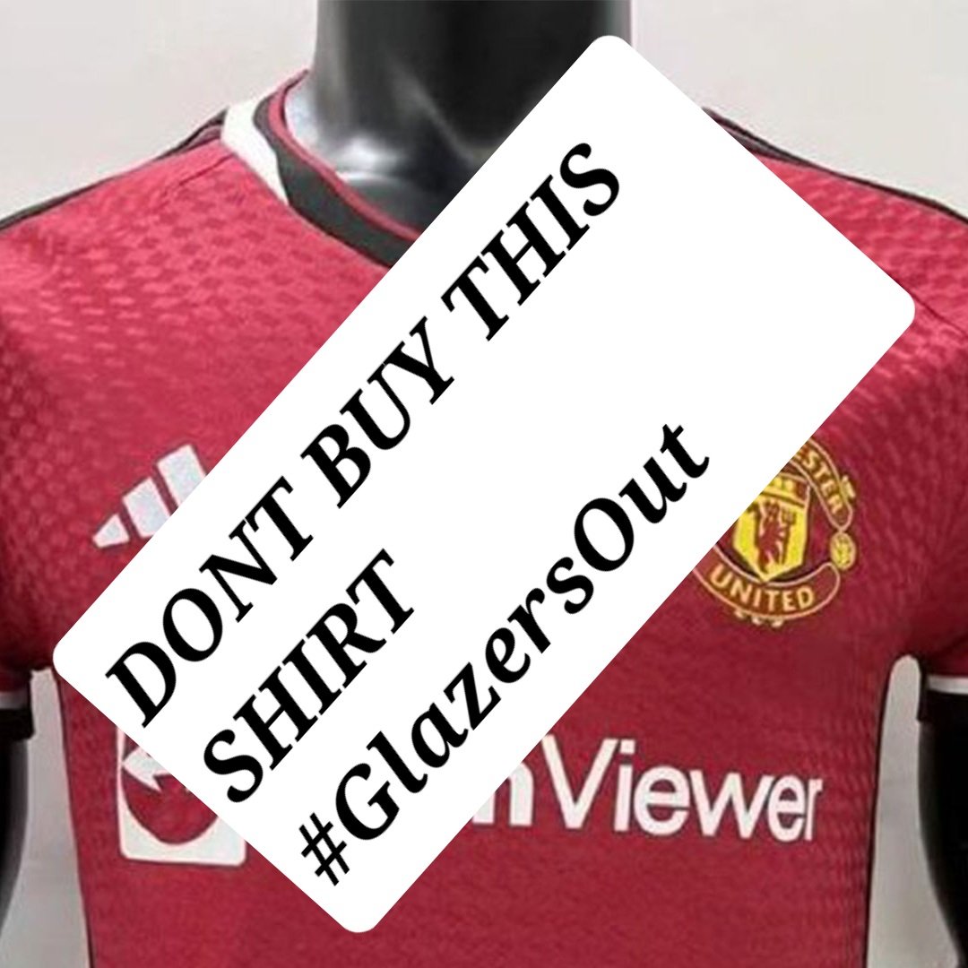 paulinegillan's tweet photo. Don't feed the leeches
#BoycottMUFCKit #BoycottAdidas #GlazerOut #GlazersFullSaleNOW https://t.co/rB1ItU5e5Y