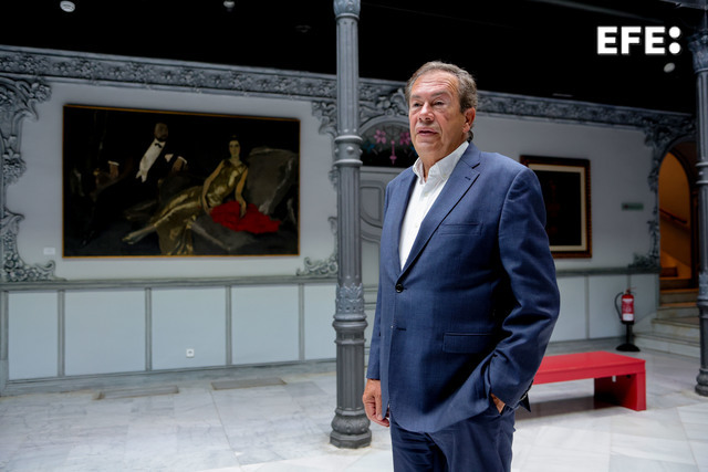 museocasalis's tweet photo. "#CasaLis crece con iniciativas que lo refuerzan como "#museo singular".Cierra este junio el mejor semestre de su historia gracias a nuevas iniciativas,como cuenta en una entrevista a @EFE_CyL su director, @lmopty  (✍️Cristina García Casado)

Entrevista 👉 https://t.co/lTqSX8srHs https://t.co/4798z4sIeX