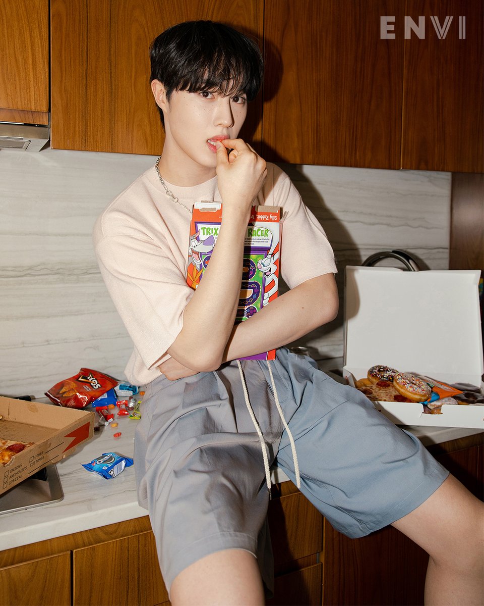envimediaco's tweet photo. “We try to portray what our youth goes through, like their problems, issues, and their happiness," HYUNSUK shared with EnVi. Read more from our exclusive @CIX_Official cover feature, on sale now! #EnViGenZIssue #EnVixCIX
🔗 https://t.co/ZDM1U58681 https://t.co/gXe5Hw8jsH