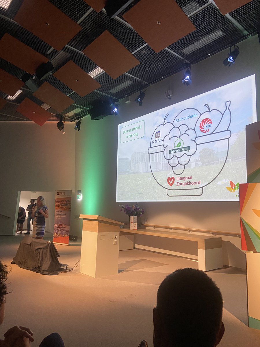 Voorzitter RvB <a href="/radboudumc/">Radboudumc</a> Bertine Lahuis opent het Lifeport Festival Circulair in het Radboudumc Experience Center 
#lifeportfestival
#innovatie #circulair